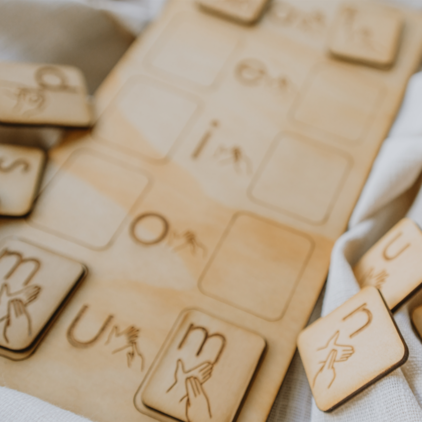 Auslan - Vowel Board